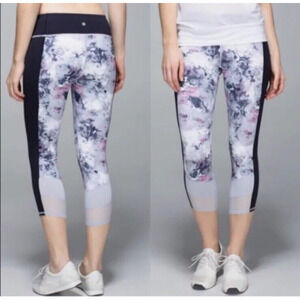 Lululemon If You're Lucky Moody Mirage Floral Crop Leggings Size 2